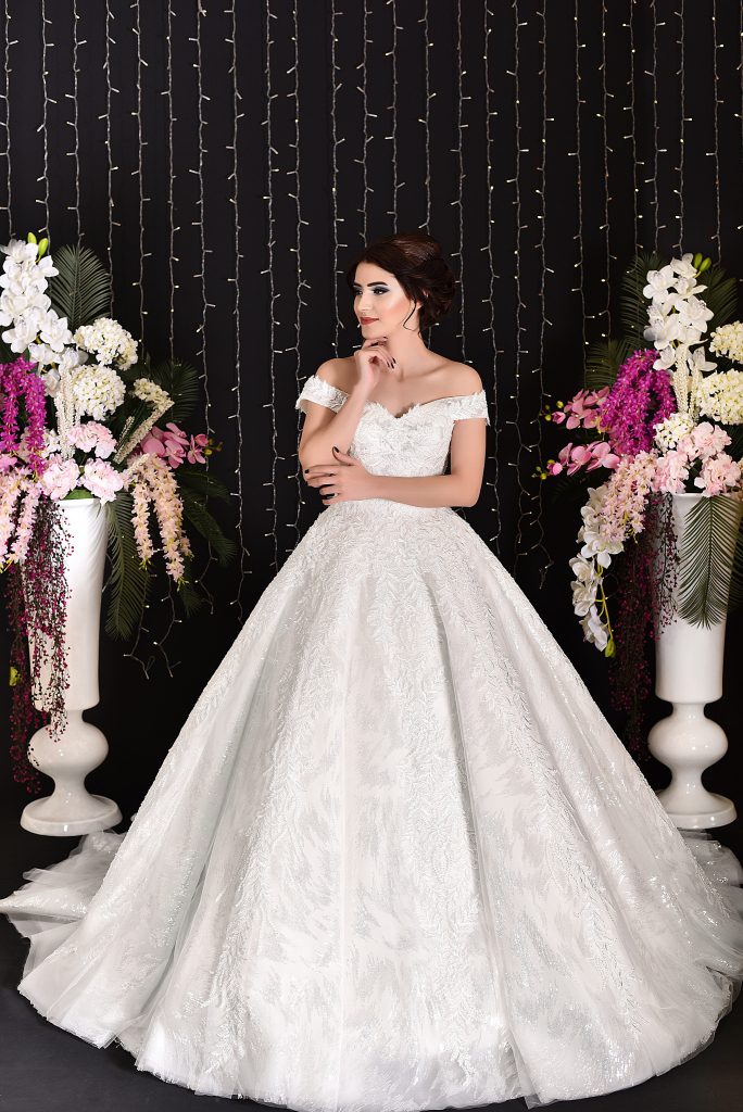 Kayık Yaka Özel Tasarım