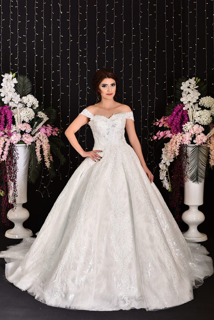 Kayık Yaka Özel Tasarım