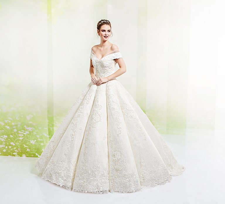 Tafta Pileli Tasarım Gelinlik